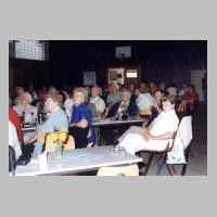 59-09-1084 3. Kirchspieltreffen 1999. Beim Dia-Vortrag in der Festhalle.JPG